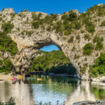 visitez Vallon Pont d'Arc en Ardèche à partirde l'hôtel